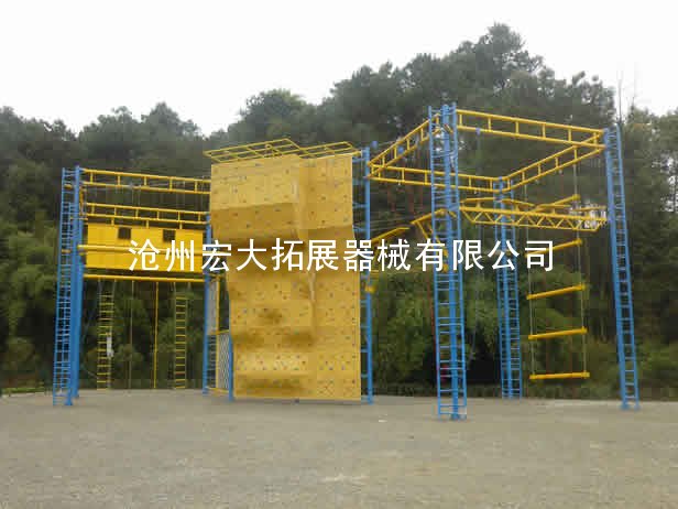 高空拓展器材，高空拓展器械，拓展高空架，高空心理行为训练组合架